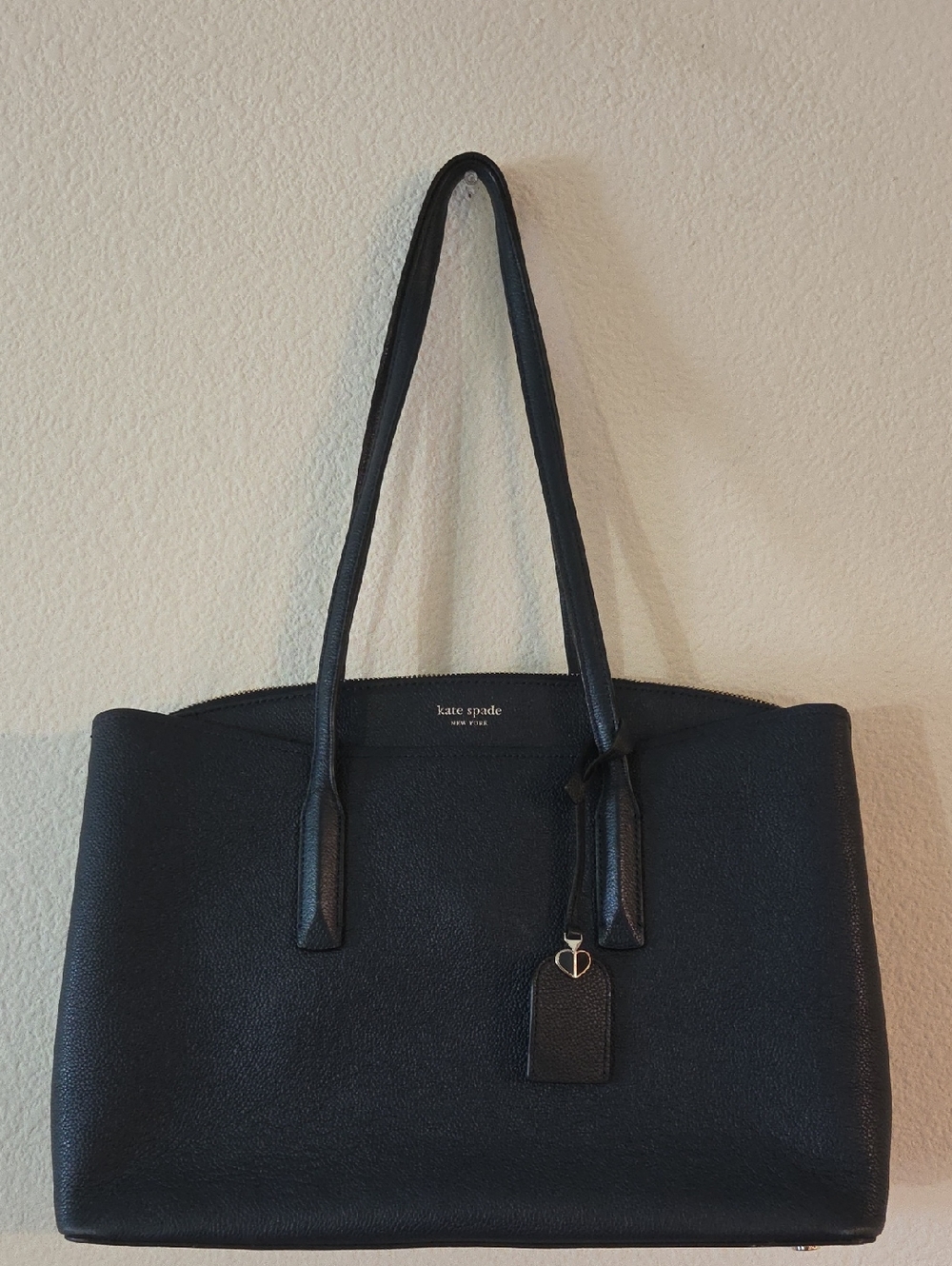 kate spade Navy Pebbled Leather Margaux Shoulder Tote with Tag Charm - Picture 1 of 7